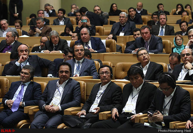  کنفرانس رونمایی از قراردادهای جدید نفتی ایران