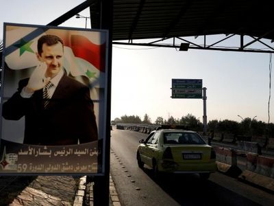 U.S. cannot back Syrian forces who align with Assad: U.S. commander