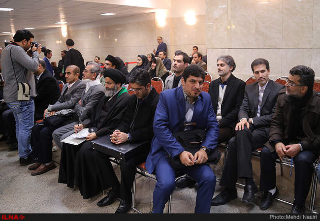 سومین روز ثبت نام داوطلبان مجلس شورای اسلامی و  مجلس خبرگان رهبری - وز