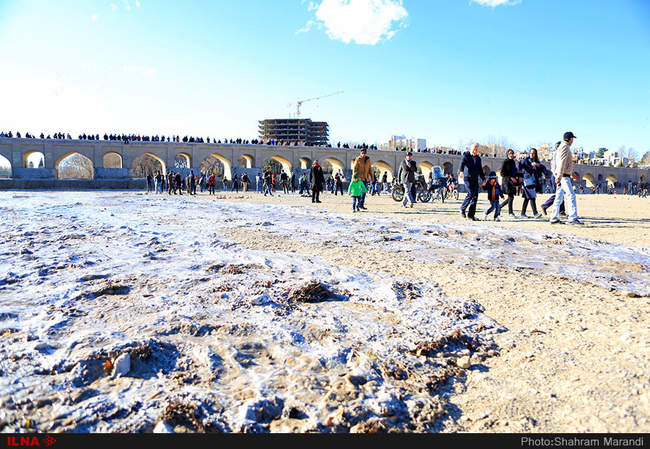 بازگشایی آب به رودخانه زاینده رود در اصفهان