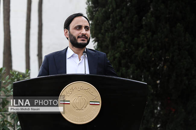  بهادری جهرمی سخنگوی دولت