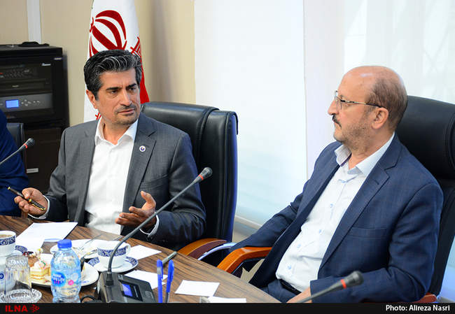 نشست استاندار قزوین با اعضای اتاق بازرگانی