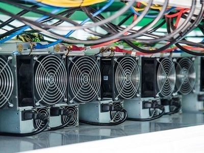 ۱۵ دستگاه غیرمجاز استخراج ارز دیجیتال در خرم‌آباد کشف و جمع‌آوری شد