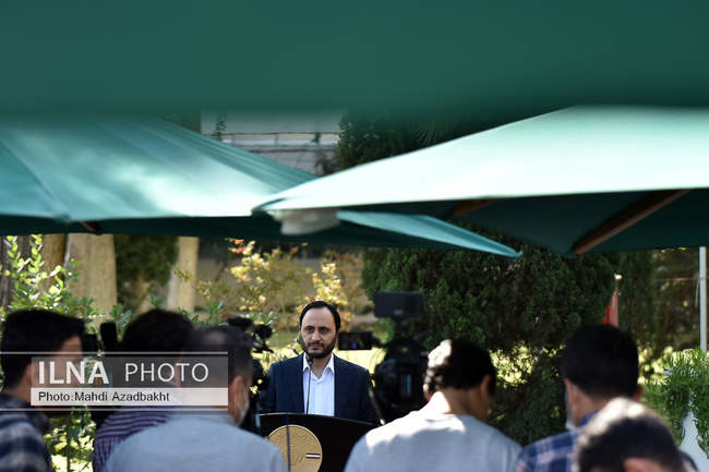 در حاشیه جلسه هیات دولت 