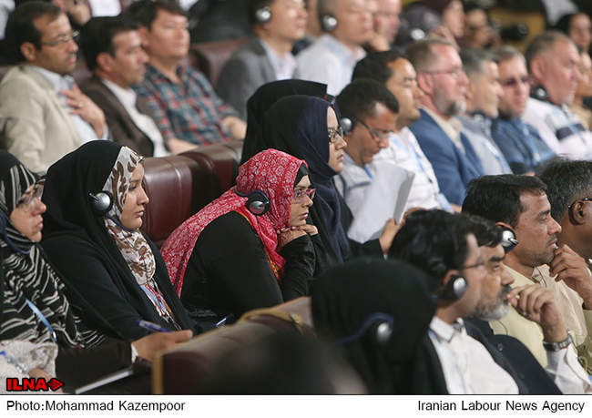 همایش جهان عاری از خشونت در اندیشه امام(ره) با حضور آیت الله هاشمی رفس