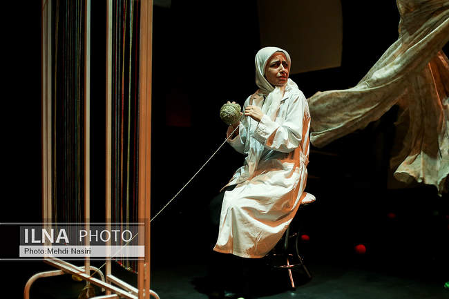 نمایش خاطرات خانه ای که … 