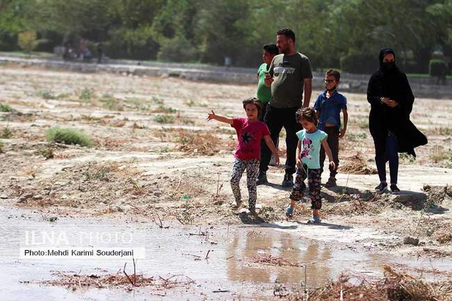 زاینده رود جاری  شد 