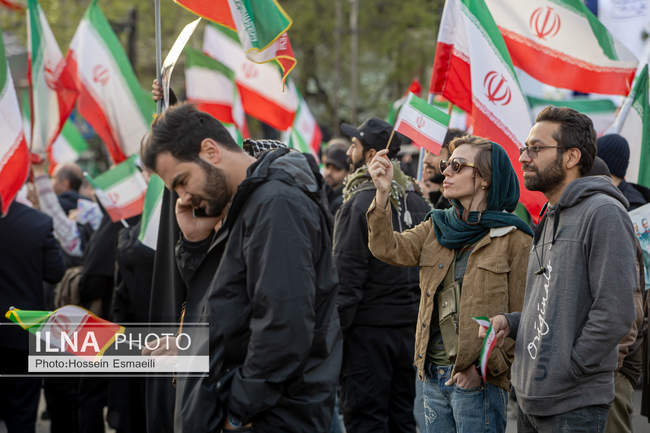 آیین وداع با پیکر شهدای ناوشکن «دنا» 