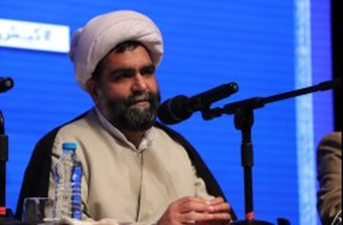 هم گرایی با امت اسلامی با اجرای راه کارهای ایجاد اتحاد اسلامی 