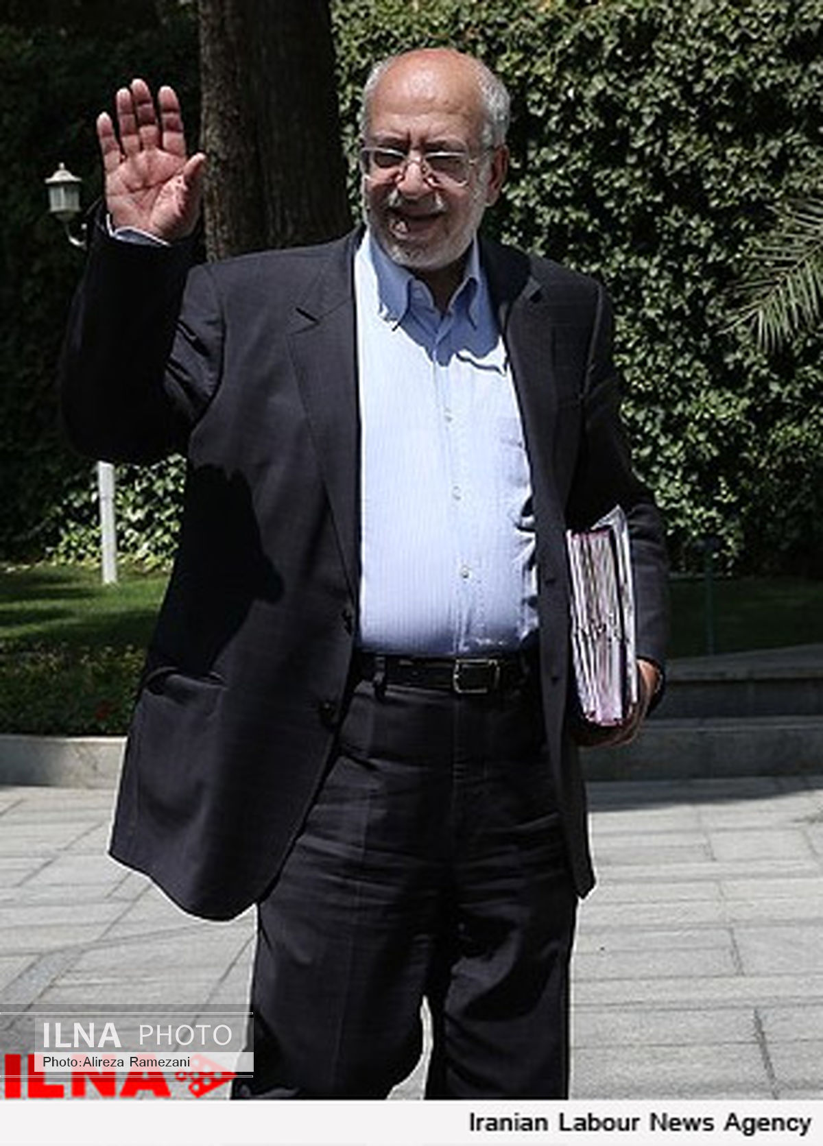 خودرو ارزان نمی‌شود 