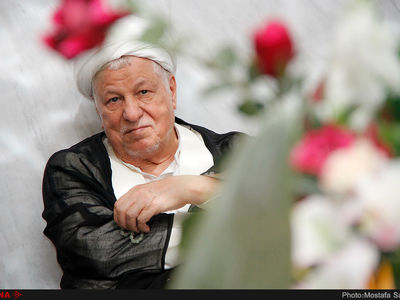 یکسال گذشت . . .