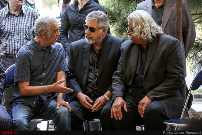 مراسم تشییع پیکر عزت الله انتظامی/1