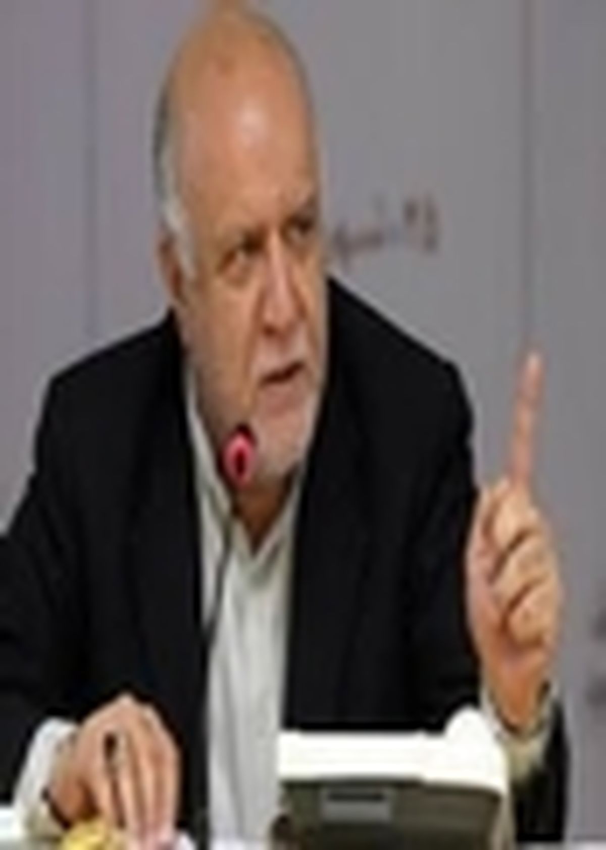 احتمال کشف منابع جدید نفت و گاز در مناطق غرب و شمال شرق کشور