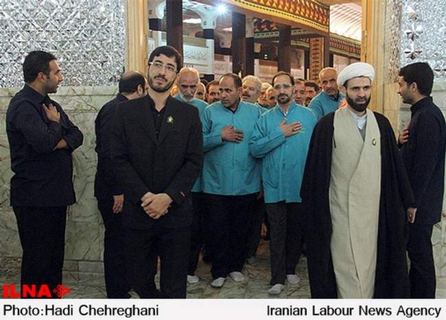 غبار روبی حرم مطهر حضرت فاطمه معصومه(س)