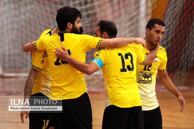 برد تیم فوتسال سپاهان برابر راگا تهران 