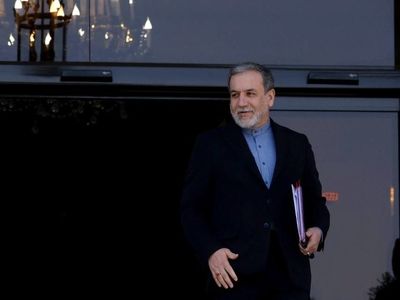  عراقچی وارد قطر شد 