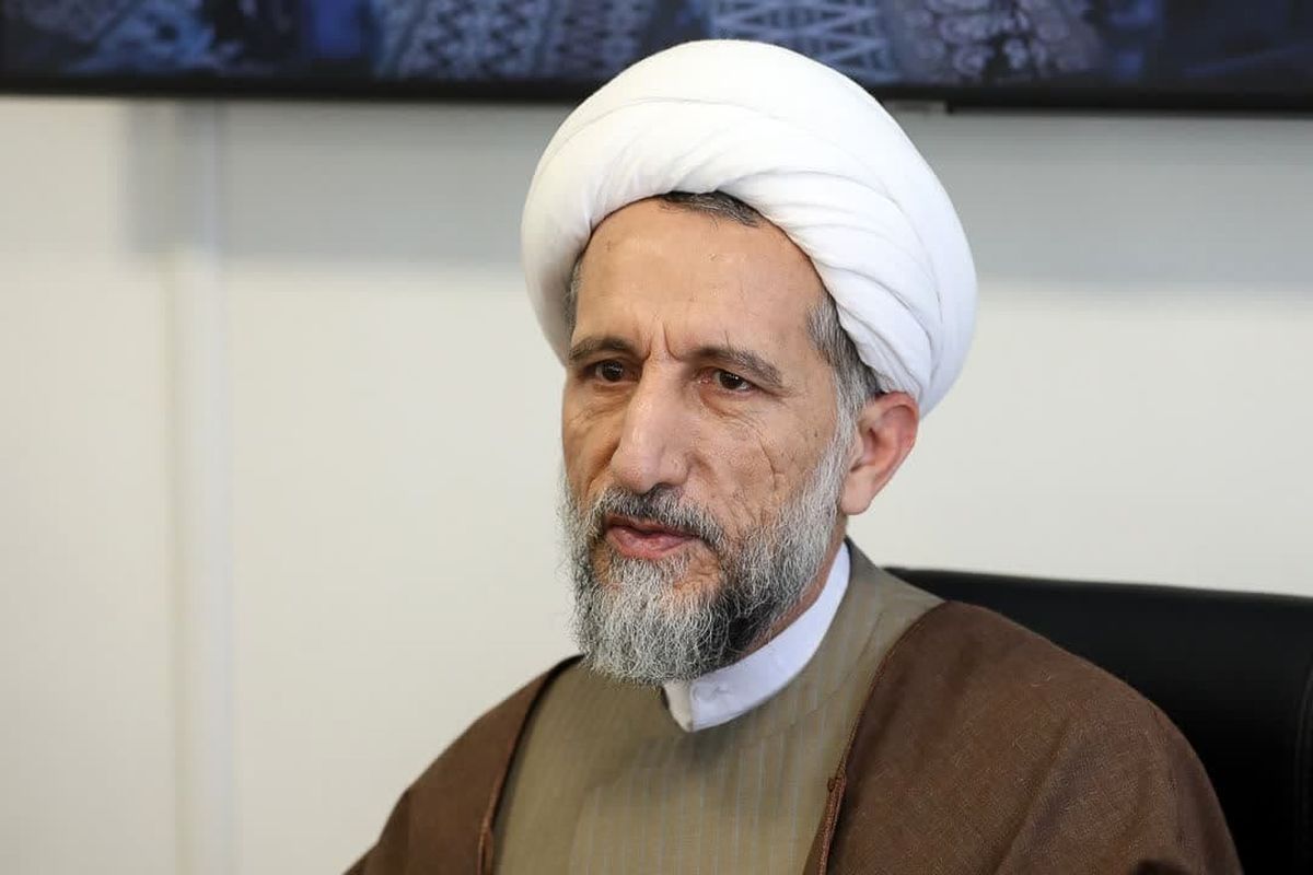 برپایی نماز عید فطر با جلال و معنویت بیشتری همراه شود