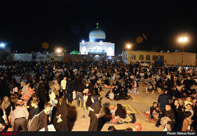 آئین شب بیست و یکم ماه مبارک رمضان در شاهزاده حسین (ع) قزوین