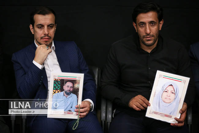 مراسم بزرگداشت شهدای جنگ تحمیلی ۱۲ روزه با حضور رهبر انقلاب