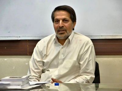 عمادالدین باقی: انتخابات امروز وزنه‌کشی جدی سیاسی است