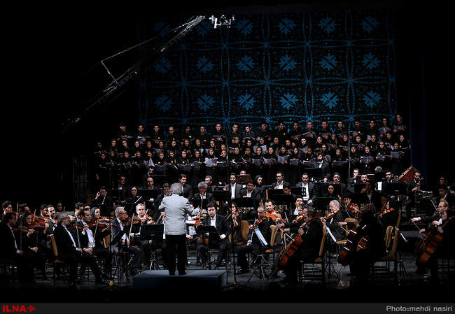 کنسرت ارکستر موسیقی ملی به رهبری لوریس چکناواریان