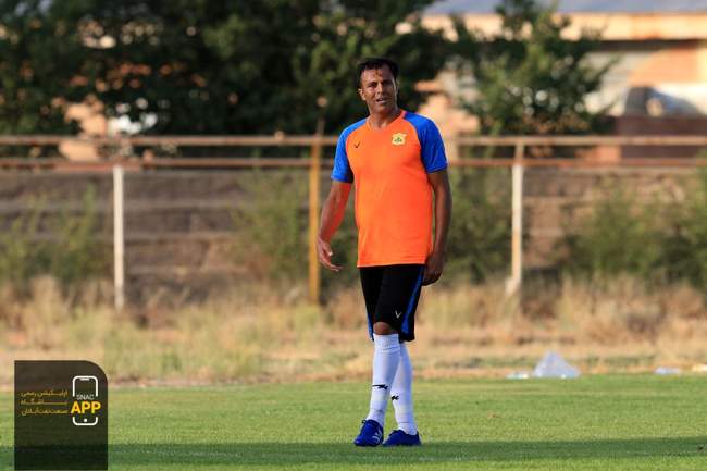 گزارش تصویری بازی تدارکاتی صنعت نفت آبادان و امید سپاهان