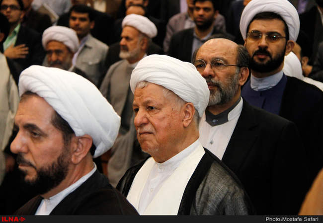 بازدید آیت الله هاشمی رفسنجانی از چند طرح در دانشگاه آزاد اسلامی واح