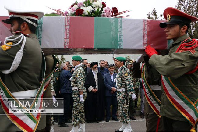 تشییع ۵ شهید گمنام دوران دفاع مقدس در تبریز