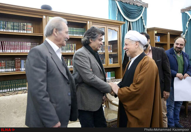 دیدار هنرمندان با آیت الله هاشمی