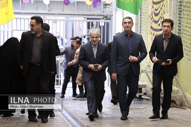 انتخابات چهاردهمین دوره ریاست جمهوری در حسینیه جماران