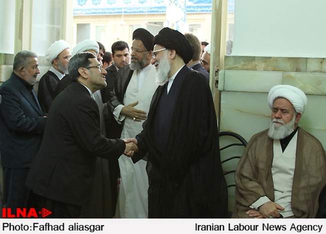 مراسم ترحیم مادر آیتالله هاشمی شاهرودی