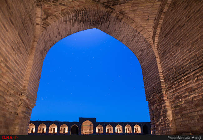 نماهای شبانه کاروانسرای ساسانی دیرگچین
