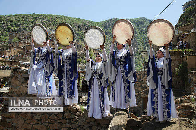 مراسم هزار دف در روستای پالنگان