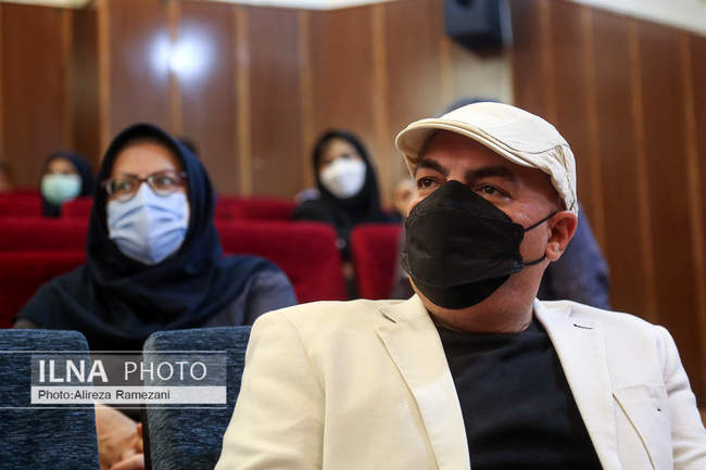 بازدید وزیر فرهنگ و ارشاد اسلامی از هنرستان موسیقی دختران