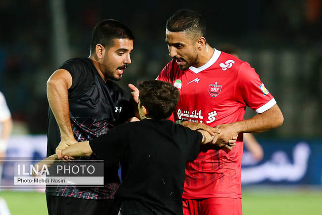 دیدار تیمهای فوتبال پرسپولیس تهران و فولاد خوزستان
