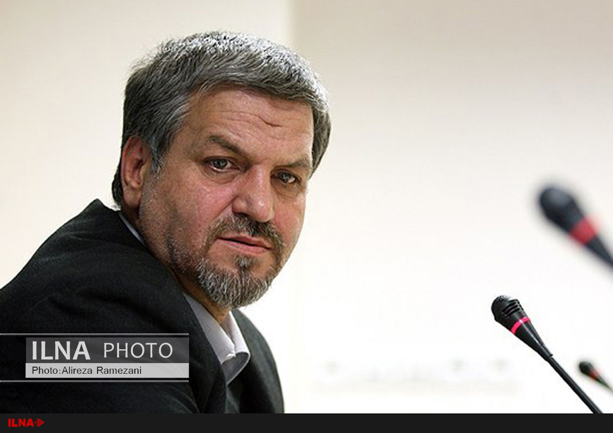 انتقاد از تاخیر در بررسی پرونده شکایت از احمدی‌نژاد