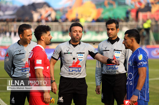 دیدار تیمهای استقلال تهران و پرسپولیس تهران