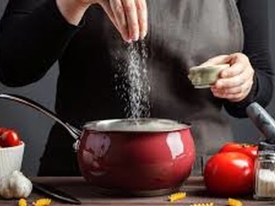 بهترین راهکارها برای رفع ترش شدن غذا