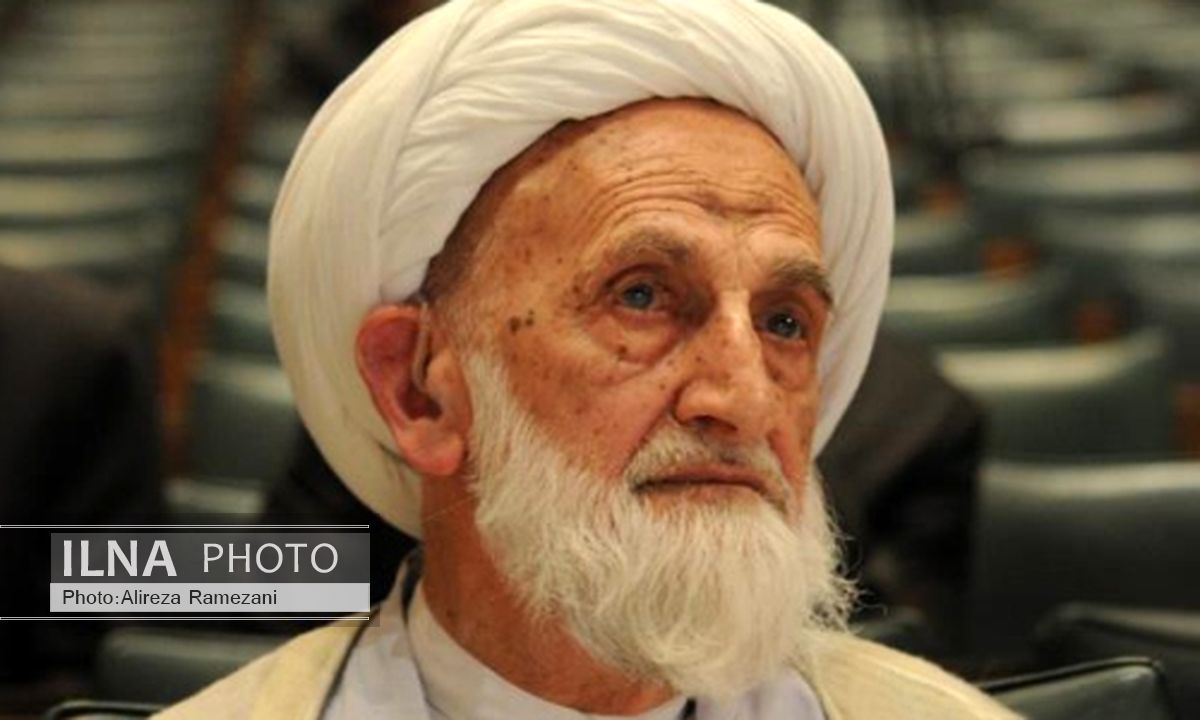 دبیر شورای نگهبان بر پیکر آیت‌الله خزعلی نماز خواند/ آغاز مراسم تشییع