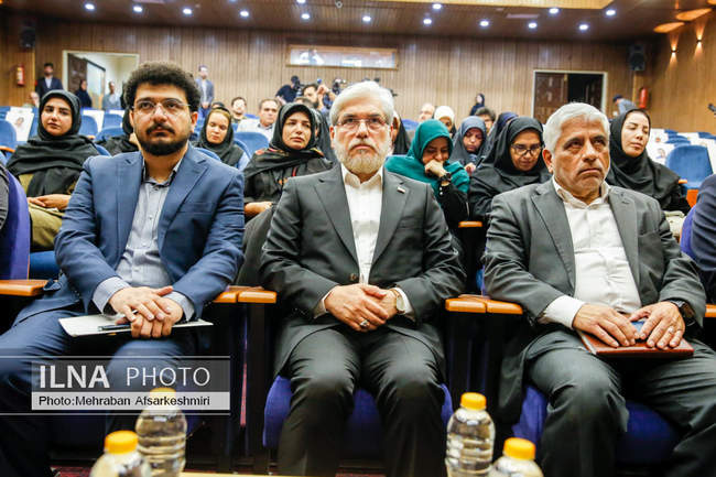 نشست خبری وزیر علوم، تحقیقات و فناوری