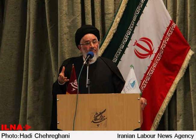 رونمایی از کتاب حضرت آیت الله العظمی موسوی اردبیلی