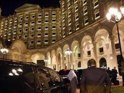 بازگشایی هتل محل بازداشت شاهزادگان سعودی