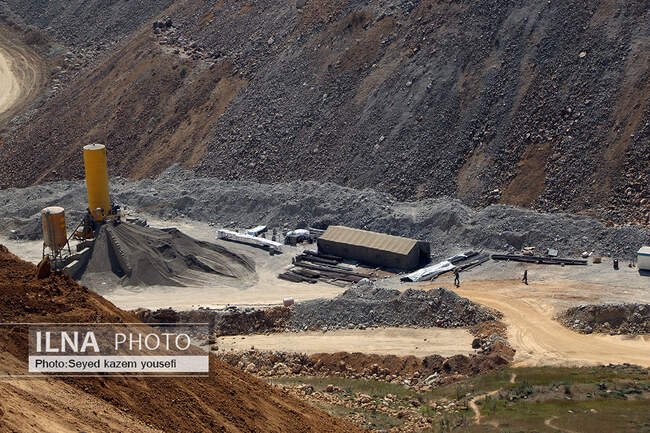 بازدید خبرنگاران از معدن مس سونگون