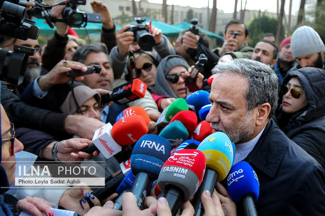 حاشیه جلسه هیات دولت - 17 دی