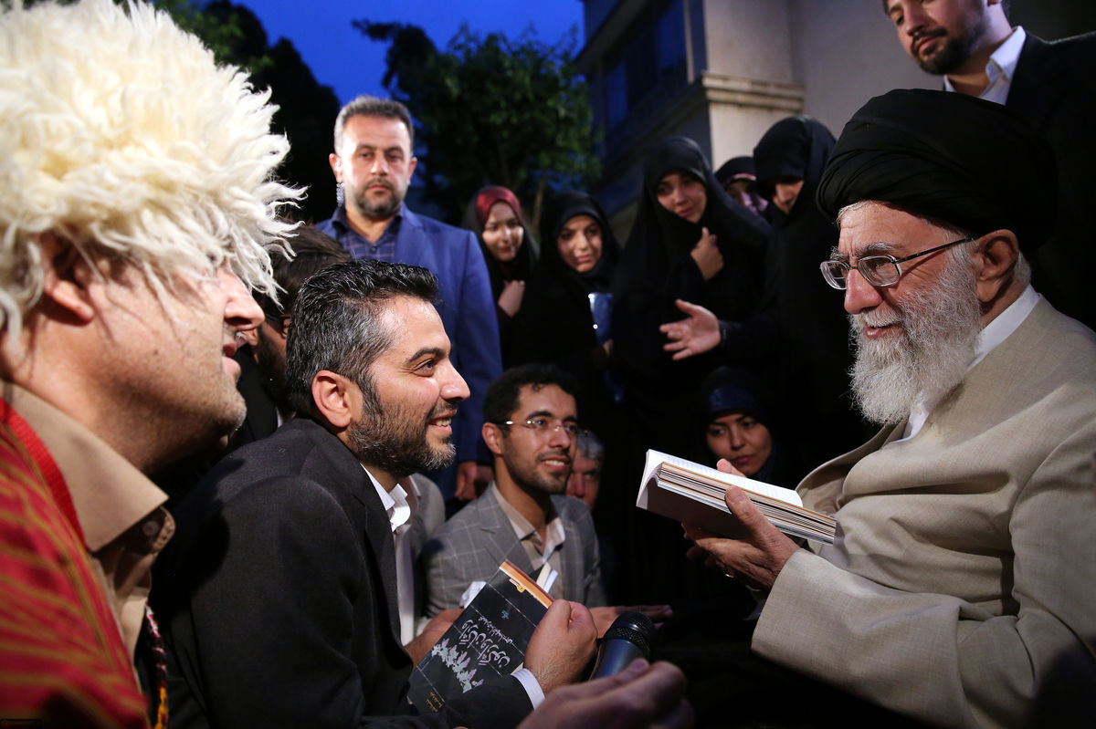 از صداوسیما گله‌مندم/ نگذارید زبان فارسی دچار فرسودگی و ویرانی شود