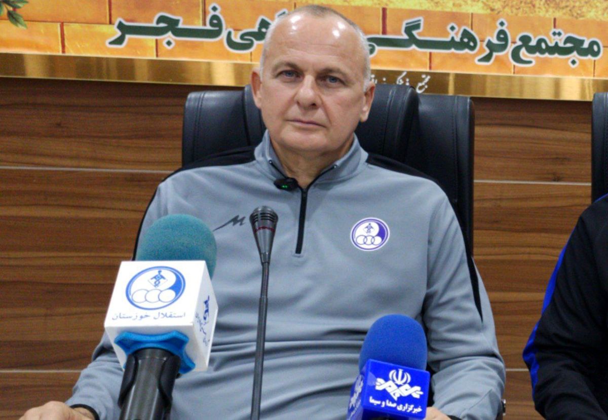 مربی استقلال خوزستان: افزایش تعداد بازیکنان ذخیره، حرکت مثبتی بود