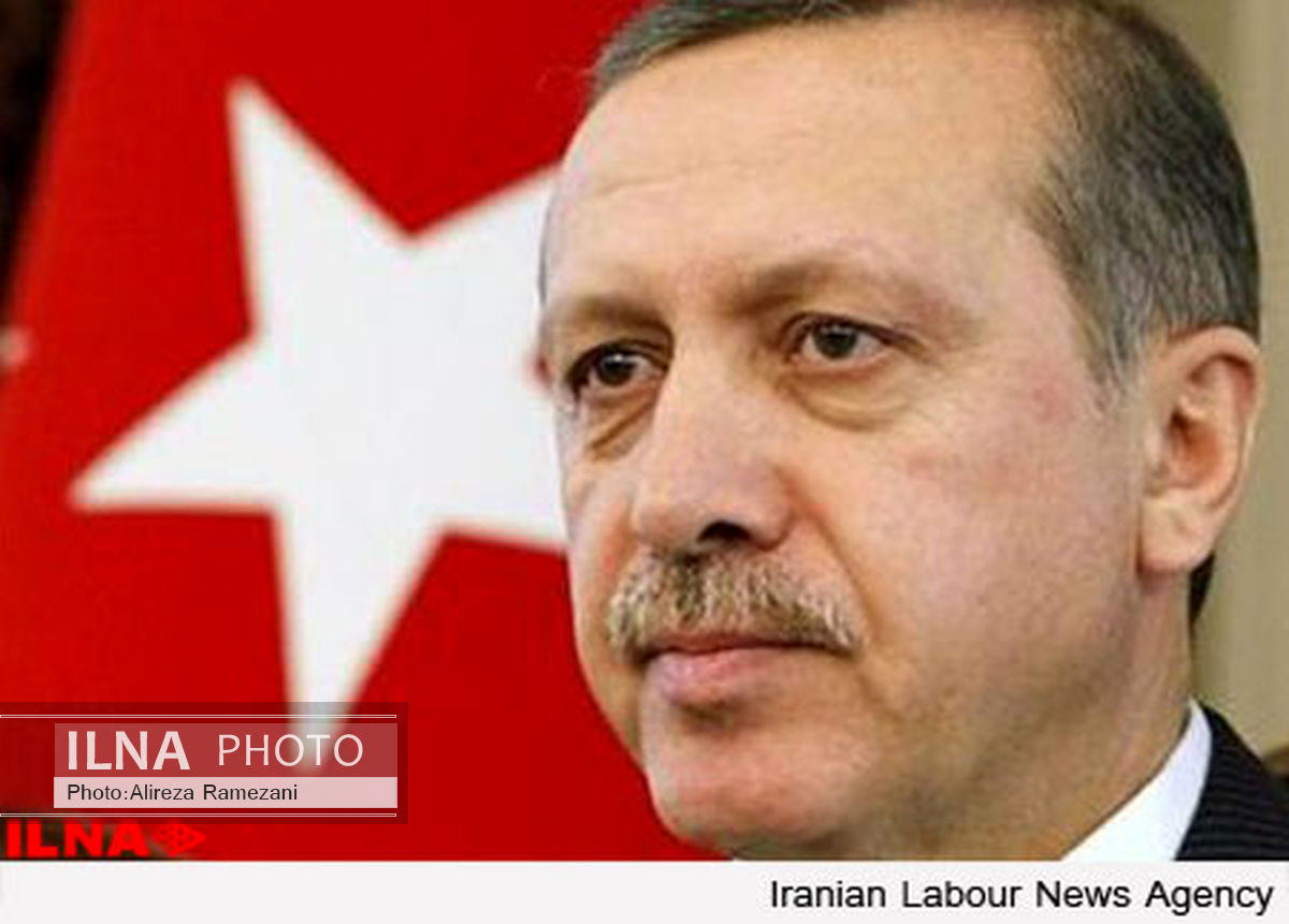 عکس دیده نشده اردوغان در مقام امام جماعت
