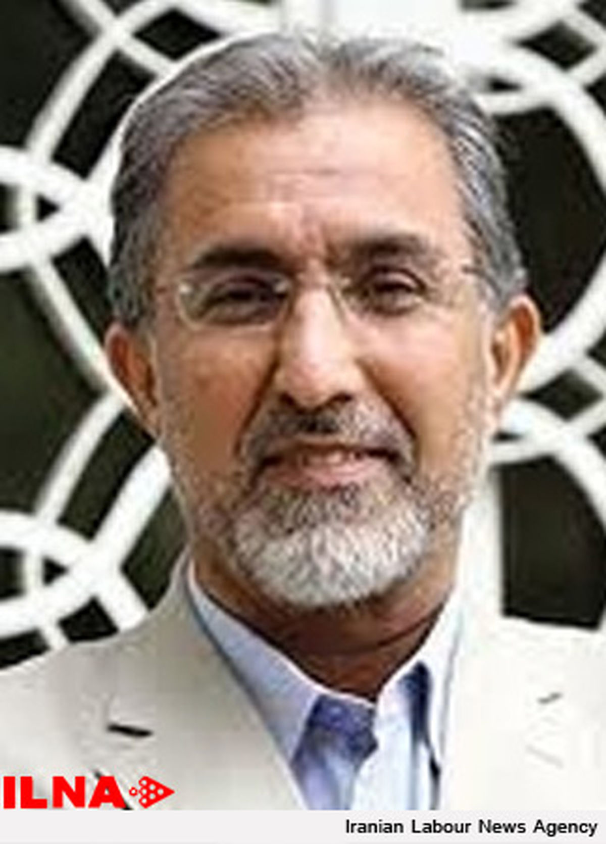 نامه 43 اقتصاد دان به احمدی نژاد