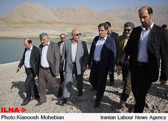 بازدید معاون اول رئیس جمهور و مسئولان از سد لار و تصفیه خانه شرق تهرا�