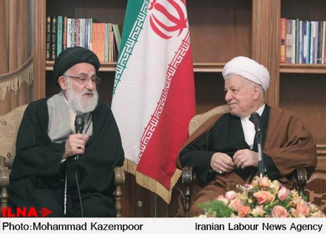 دیدار جمعی از هواداران جمعیت فدائیان اسلام با آیت الله هاشمی